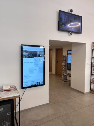 Dodávka informačních panelů pro Turistické centrum